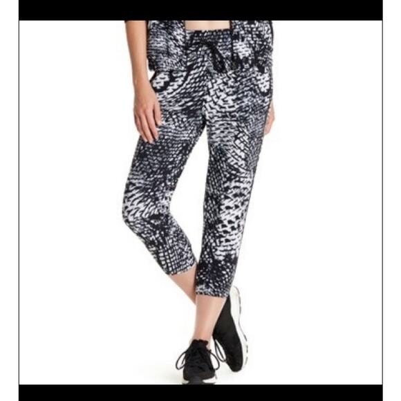 Z by Zella Summit womens black and white print cropped track jogger pant Size 8 - Picture 1 of 8